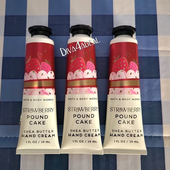 3x Bath & Body Works STRAWBERRY POUND CAKE 1oz Mini/Travel Size Hand Creams - Picture 1 of 2